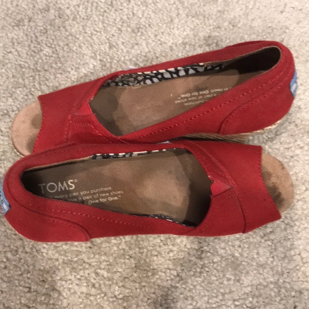 Toms Wedges Size 6